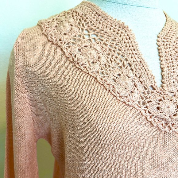 NET 70's "Organically Grown" Pastel Peach Pullover Crochet Vneck Sweater - Large - Picture 3 of 10